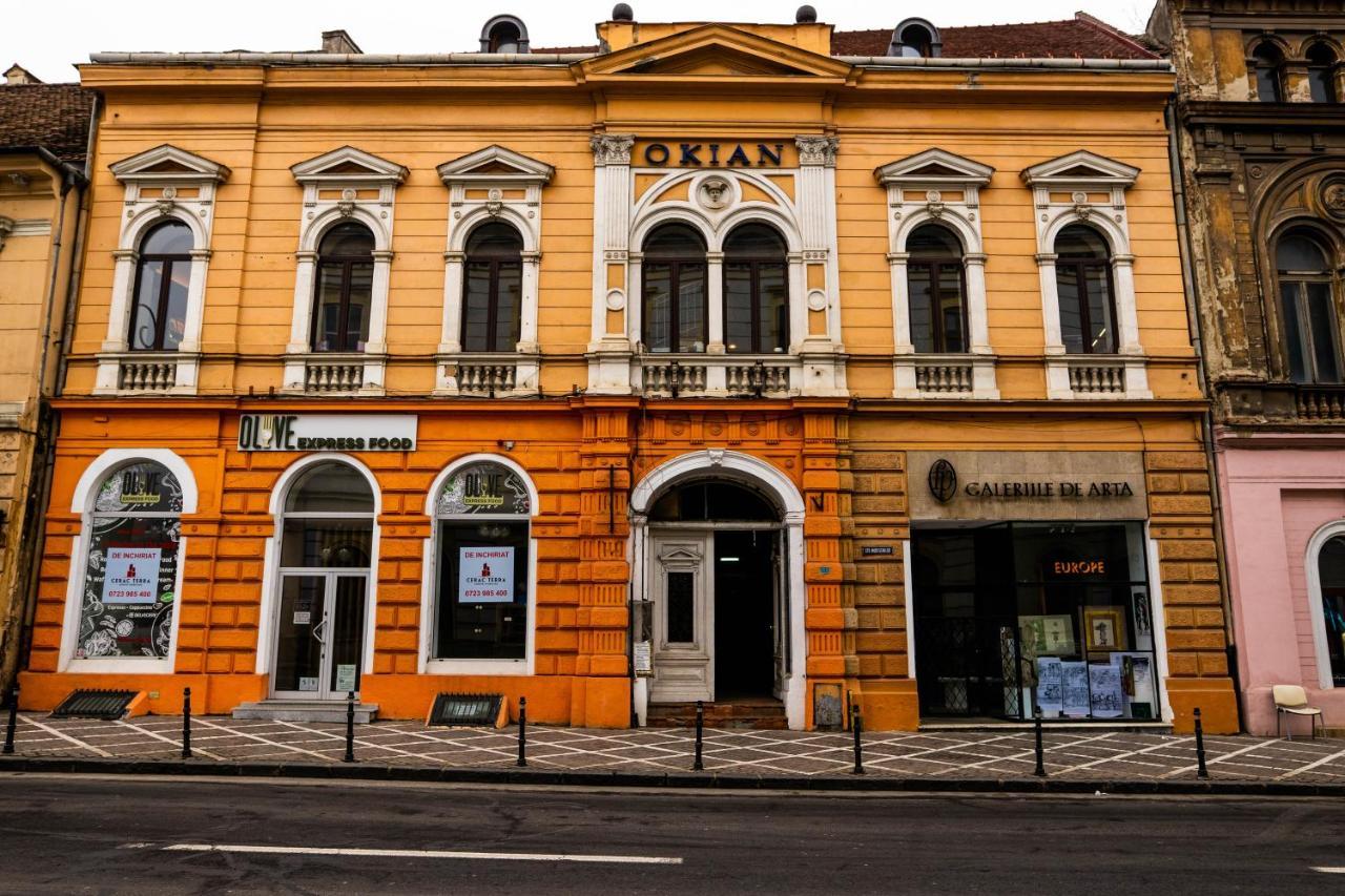 Апартаменты Brassai Square Брашов Экстерьер фото